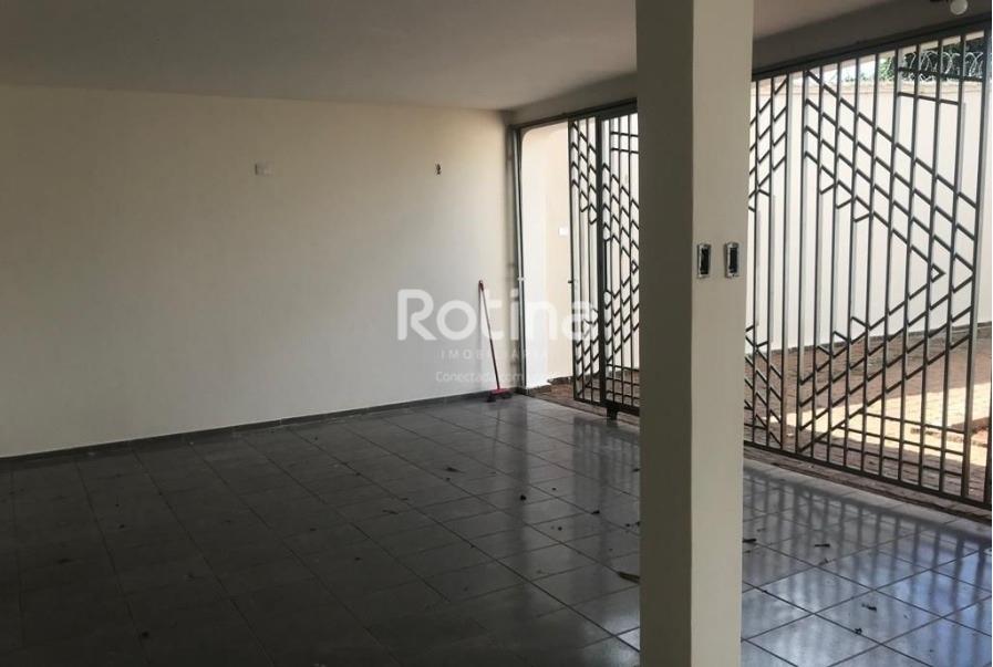 Casa para alugar, 3 quartos em Uberlândia no bairro Tibery no valor de R$ 1.800,00 - Rotina Imobiliária: 