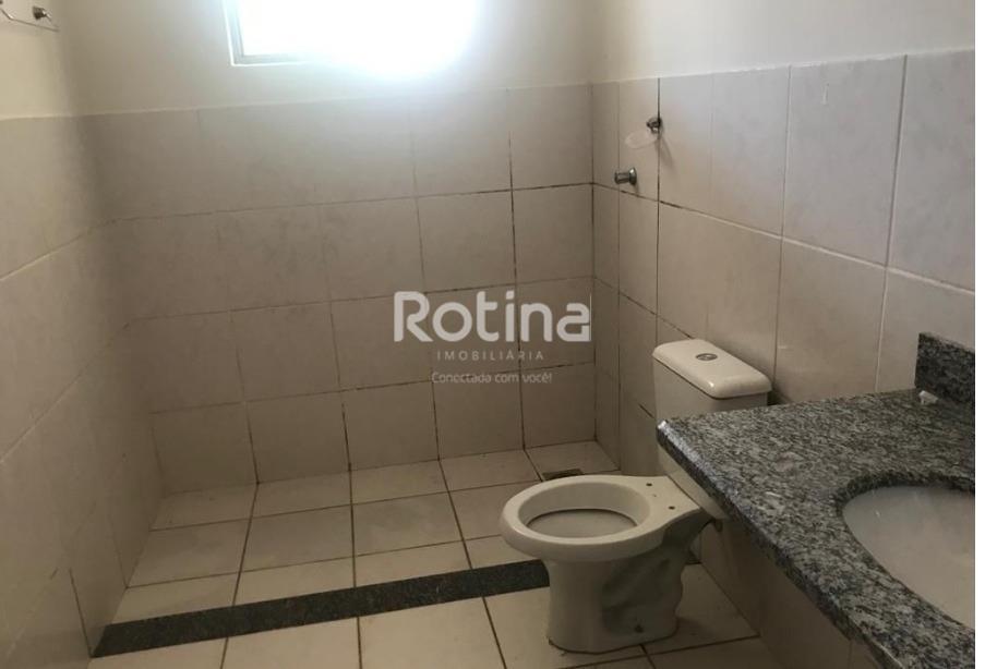 Casa para alugar, 3 quartos em Uberlândia no bairro Tibery no valor de R$ 1.800,00 - Rotina Imobiliária: 