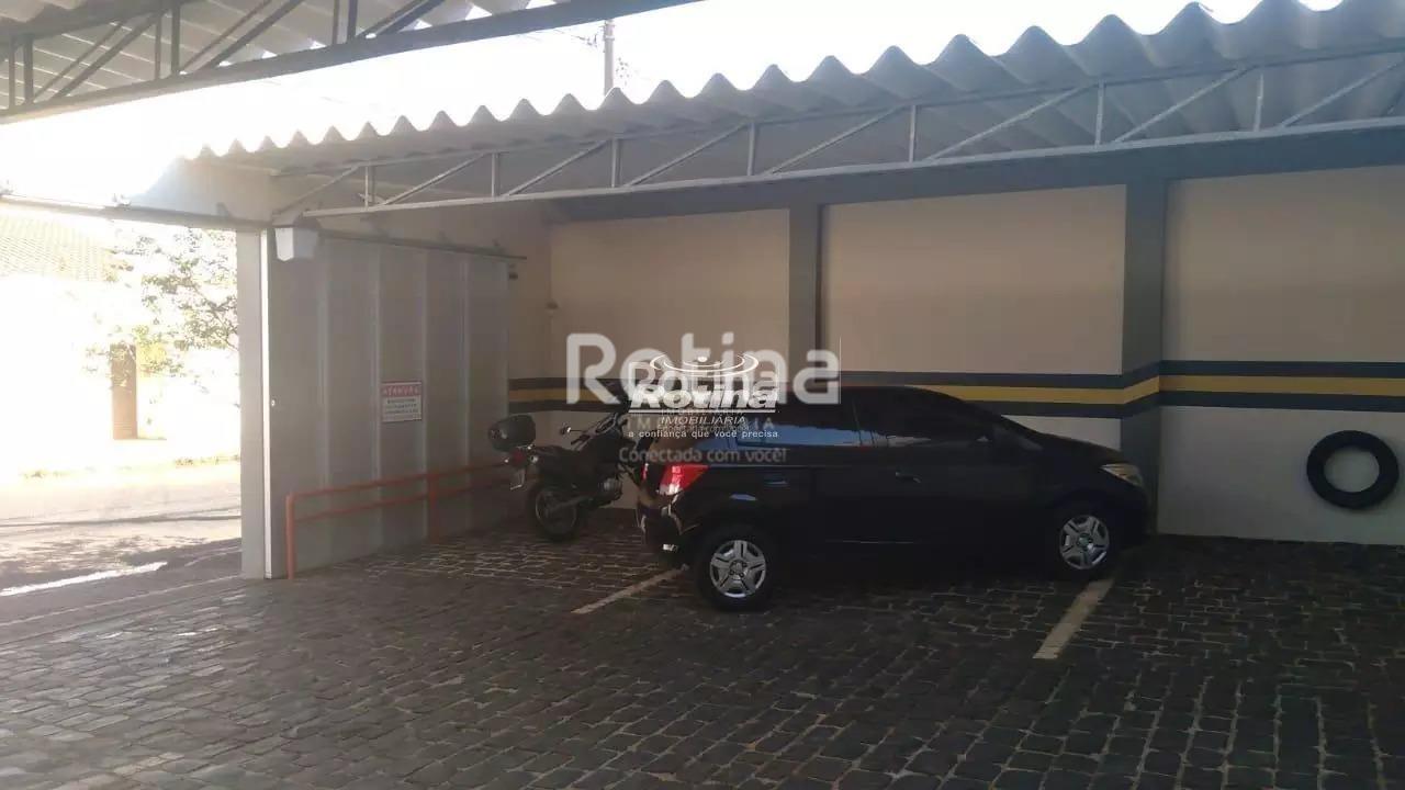 Casa para alugar, 2 quartos em Uberlândia no bairro Santa Mônica no valor de R$ 1.621,00 - Rotina Imobiliária: 