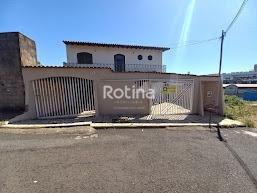 Casa para aluguel, 3 quartos, 1 suíte, 2 vagas, Santa ...