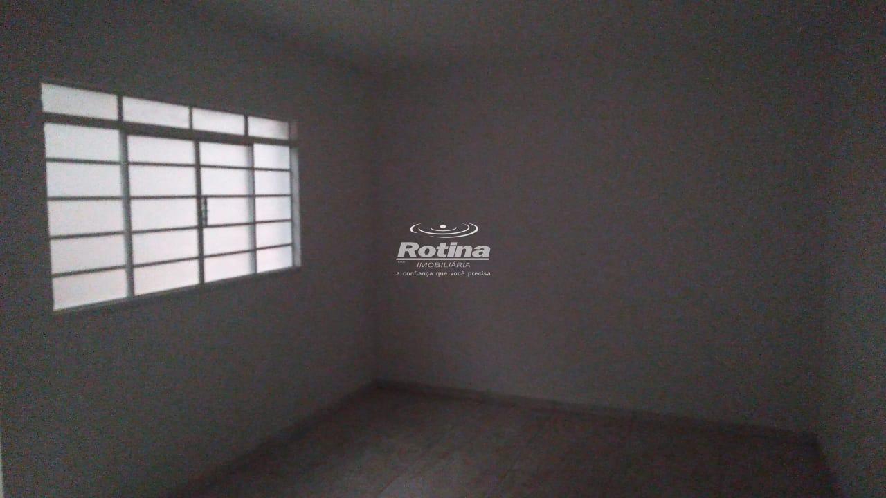 Galpão para alugar, em Uberlândia no bairro Santa Mônica no valor de R$ 6.000,00 - Rotina Imobiliária: 