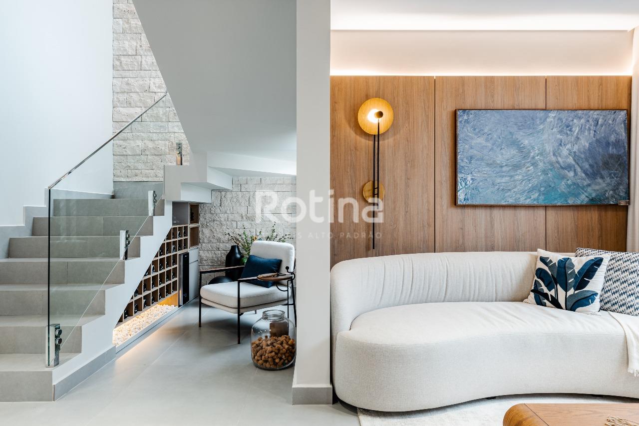 Casa à venda, 3 até 3 quartos em Uberlândia no bairro Jardim Karaíba no valor de R$ R$ 1.421.142,00 até R$ 2.290.470,00 - Rotina Imobiliária: 