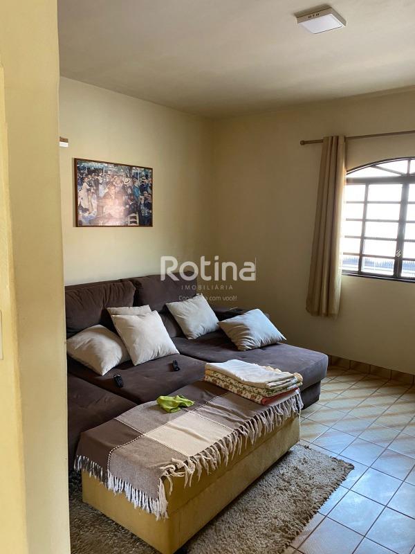 Casa à venda, 3 quartos em Uberlândia no bairro Cidade Jardim no valor de R$ 1.100.000,00 - Rotina Imobiliária: 