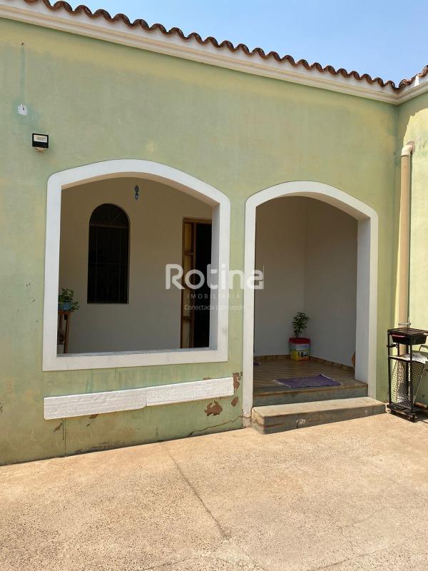 Casa à venda, 3 quartos em Uberlândia no bairro Cidade Jardim no valor de R$ 1.100.000,00 - Rotina Imobiliária: 