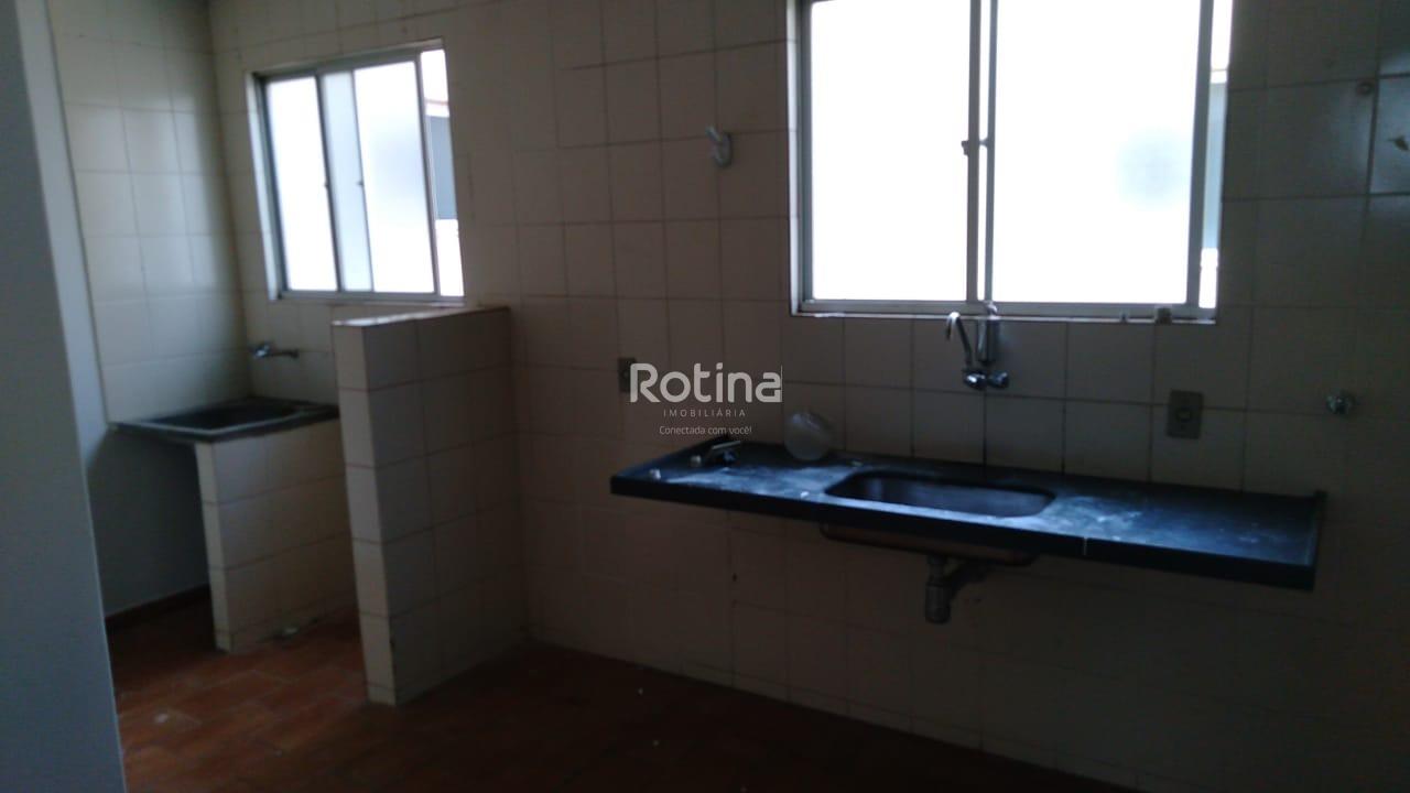 Apartamento para alugar, 2 quartos em Uberlândia no bairro Presidente Roosevelt no valor de R$ 1.000,00 - Rotina Imobiliária: 