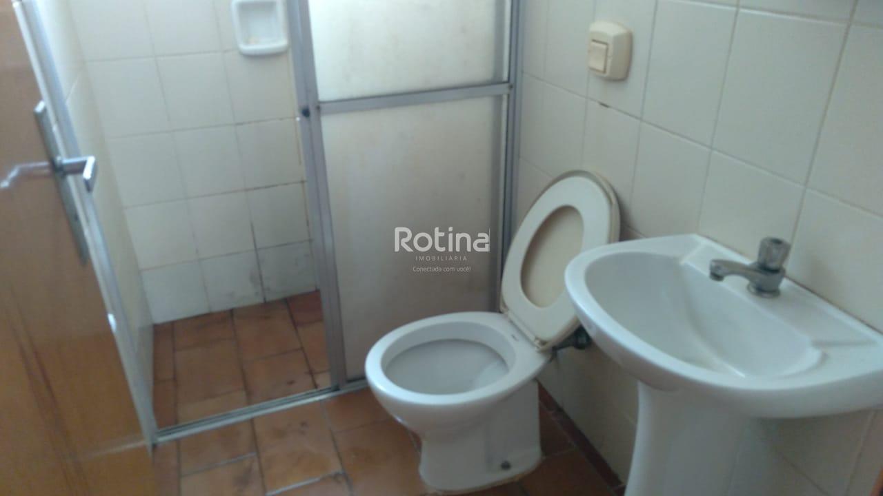 Apartamento para alugar, 2 quartos em Uberlândia no bairro Presidente Roosevelt no valor de R$ 1.000,00 - Rotina Imobiliária: 