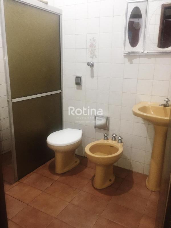 Casa à venda, 6 quartos em Uberlândia no bairro Brasil no valor de R$ 420.000,00 - Rotina Imobiliária: 