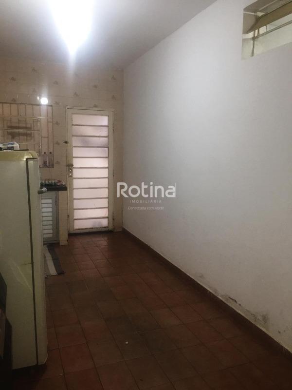 Casa à venda, 6 quartos em Uberlândia no bairro Brasil no valor de R$ 420.000,00 - Rotina Imobiliária: 