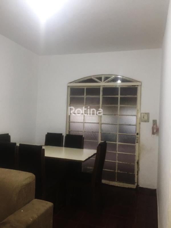 Casa à venda, 6 quartos em Uberlândia no bairro Brasil no valor de R$ 420.000,00 - Rotina Imobiliária: 