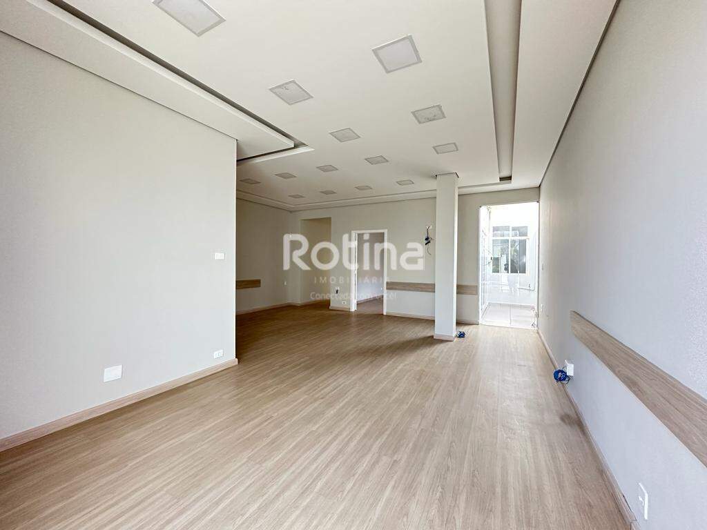 Casa Comercial à venda, 8 quartos em Uberlândia no bairro Centro no valor de R$ 2.000.000,00 - Rotina Imobiliária: 