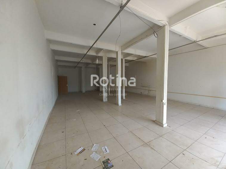 Loja para alugar, em Uberlândia no bairro Luizote de Freitas no valor de R$ 2.300,00 - Rotina Imobiliária: 