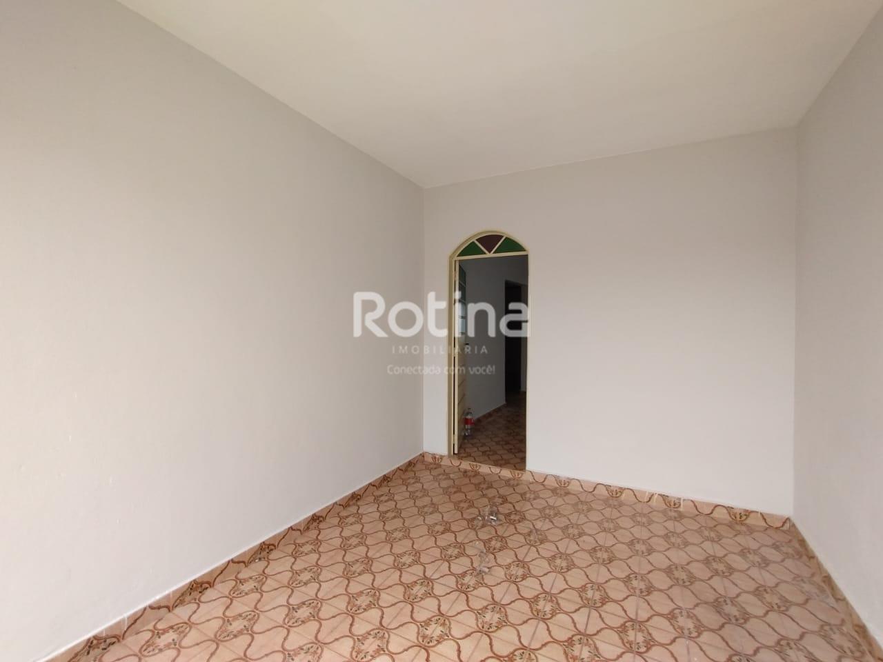 Casa para alugar, 3 quartos em Uberlândia no bairro Santa Mônica no valor de R$ 1.850,00 - Rotina Imobiliária: 