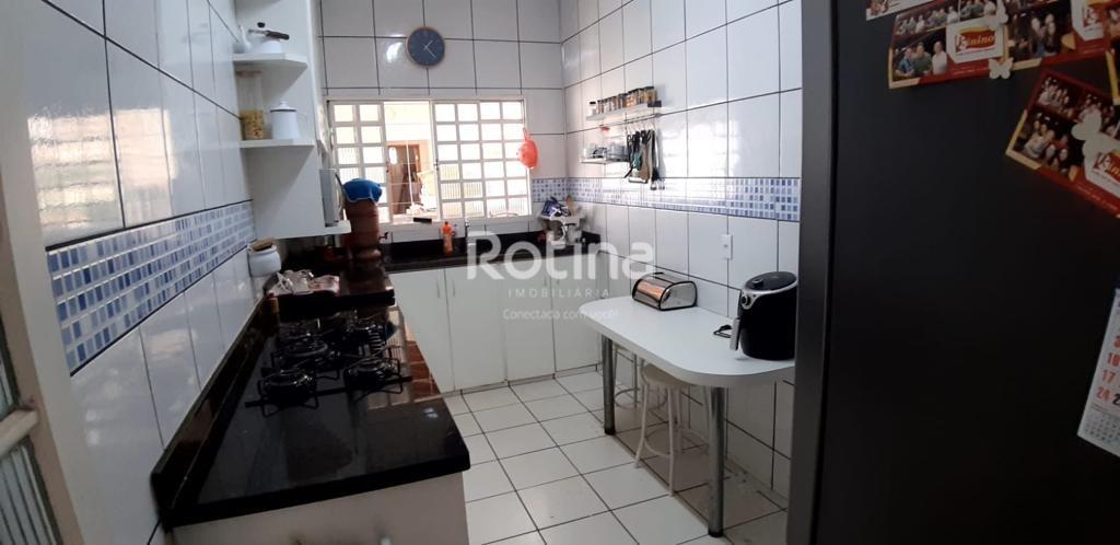 Casa à venda, 3 quartos em Uberlândia no bairro Jardim Brasília no valor de R$ 450.000,00 - Rotina Imobiliária: 