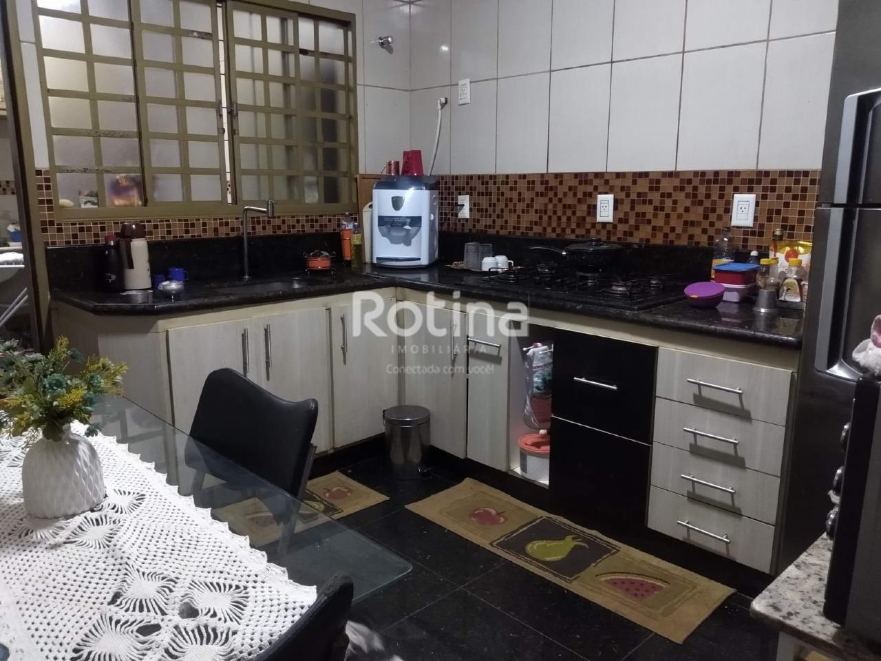 Casa à venda, 3 quartos em Uberlândia no bairro Alto Umuarama no valor de R$ 635.000,00 - Rotina Imobiliária: 
