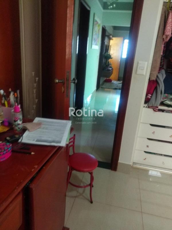 Casa à venda, 3 quartos em Uberlândia no bairro Alto Umuarama no valor de R$ 635.000,00 - Rotina Imobiliária: 