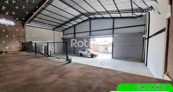 Galpão à venda, em Uberlândia no bairro Marta Helena no valor de R$ 2.400.000,00 - Rotina Imobiliária: 