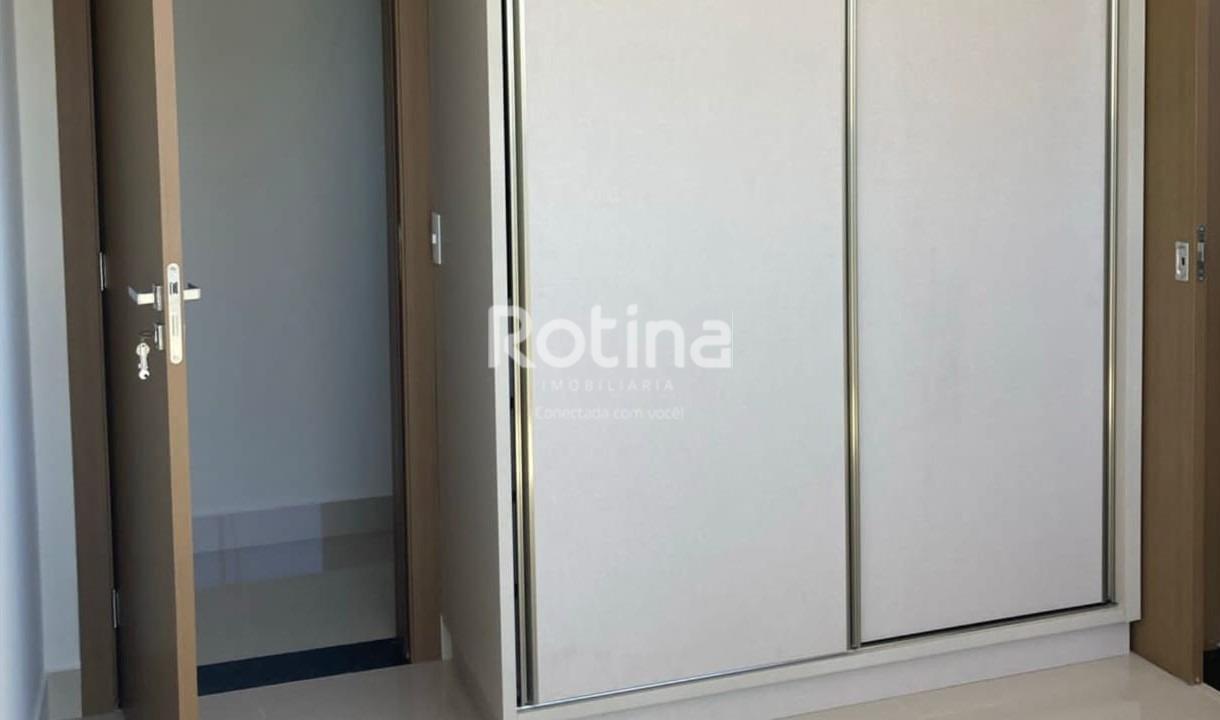 Apartamento para alugar, 3 quartos em Uberlândia no bairro Granada no valor de R$ 5.000,00 - Rotina Imobiliária: 