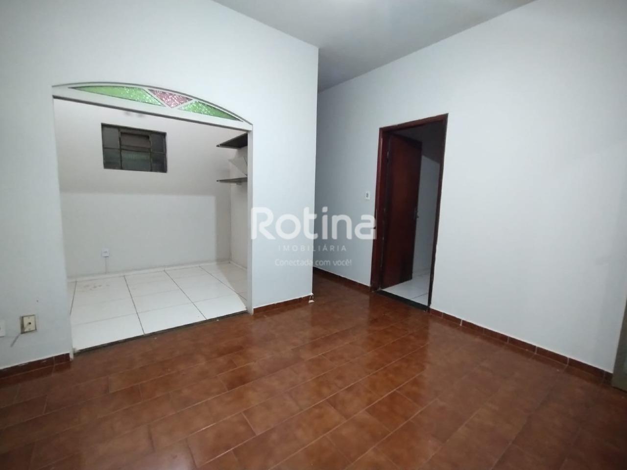 Casa para alugar, 4 quartos em Uberlândia no bairro Santa Mônica no valor de R$ 2.600,00 - Rotina Imobiliária: 