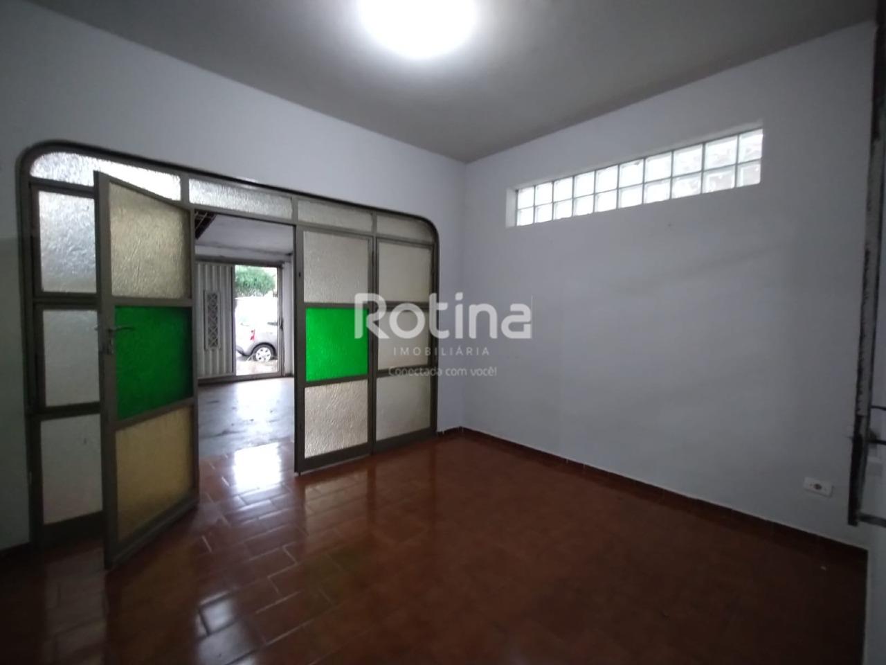 Casa para alugar, 4 quartos em Uberlândia no bairro Santa Mônica no valor de R$ 2.600,00 - Rotina Imobiliária: 