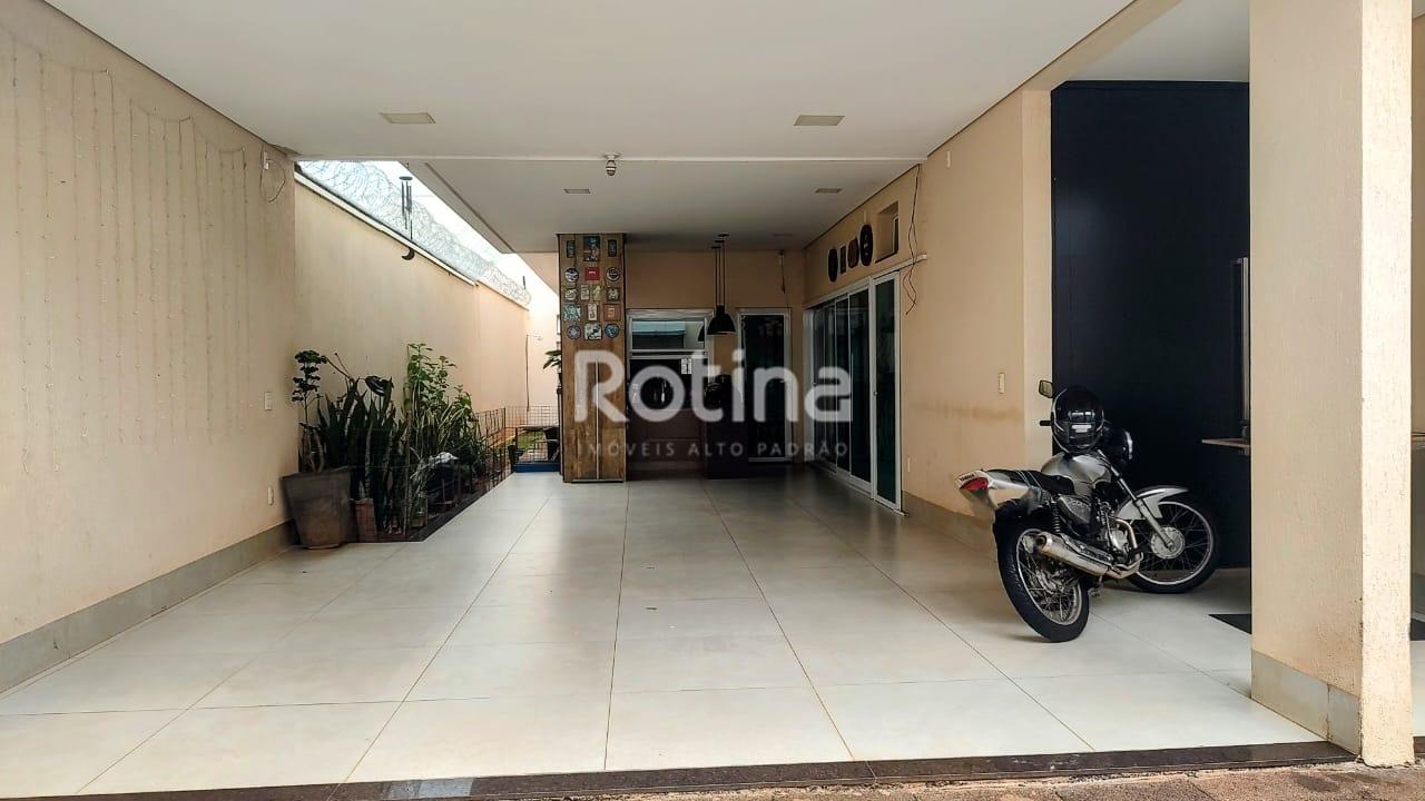 Casa à venda, 3 quartos em Uberlândia no bairro Segismundo Pereira no valor de R$ 1.200.000,00 - Rotina Imobiliária: 