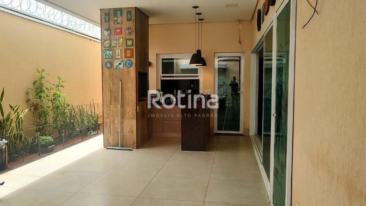 Casa à venda, 3 quartos em Uberlândia no bairro Segismundo Pereira no valor de R$ 1.200.000,00 - Rotina Imobiliária: 
