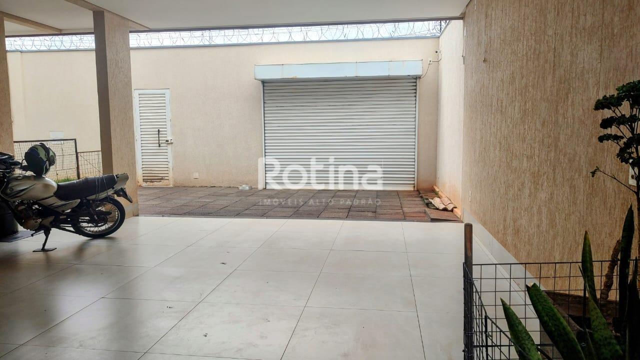 Casa à venda, 3 quartos em Uberlândia no bairro Segismundo Pereira no valor de R$ 1.200.000,00 - Rotina Imobiliária: 