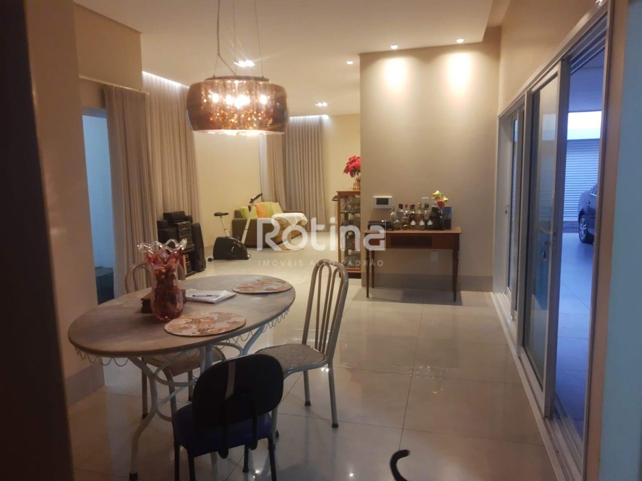 Casa à venda, 3 quartos em Uberlândia no bairro Segismundo Pereira no valor de R$ 1.200.000,00 - Rotina Imobiliária: 