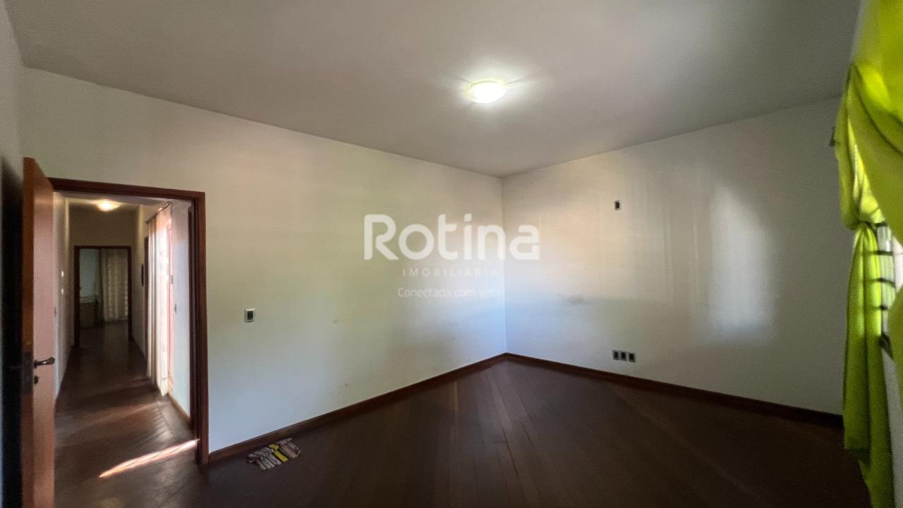 Casa à venda, 3 quartos em Uberlândia no bairro Presidente Roosevelt no valor de R$ 1.000.000,00 - Rotina Imobiliária: 