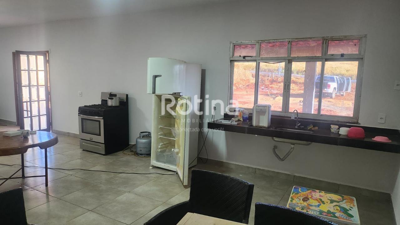 Chacara à venda, 3 quartos em Uberlândia no bairro Conjunto Alvorada no valor de R$ 850.000,00 - Rotina Imobiliária: 