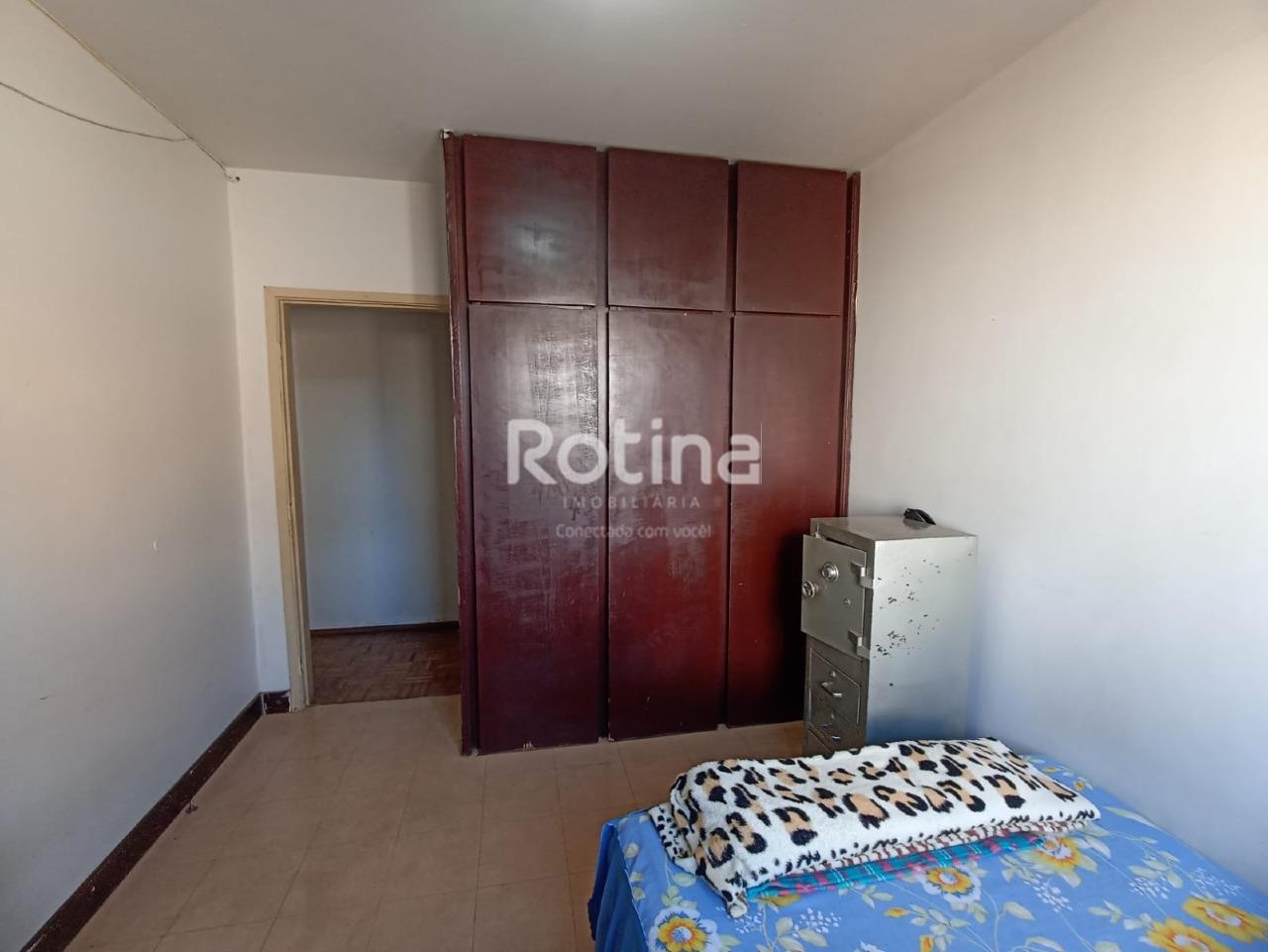 Apartamento à venda, 3 quartos em Uberlândia no bairro Centro no valor de R$ 300.000,00 - Rotina Imobiliária: 