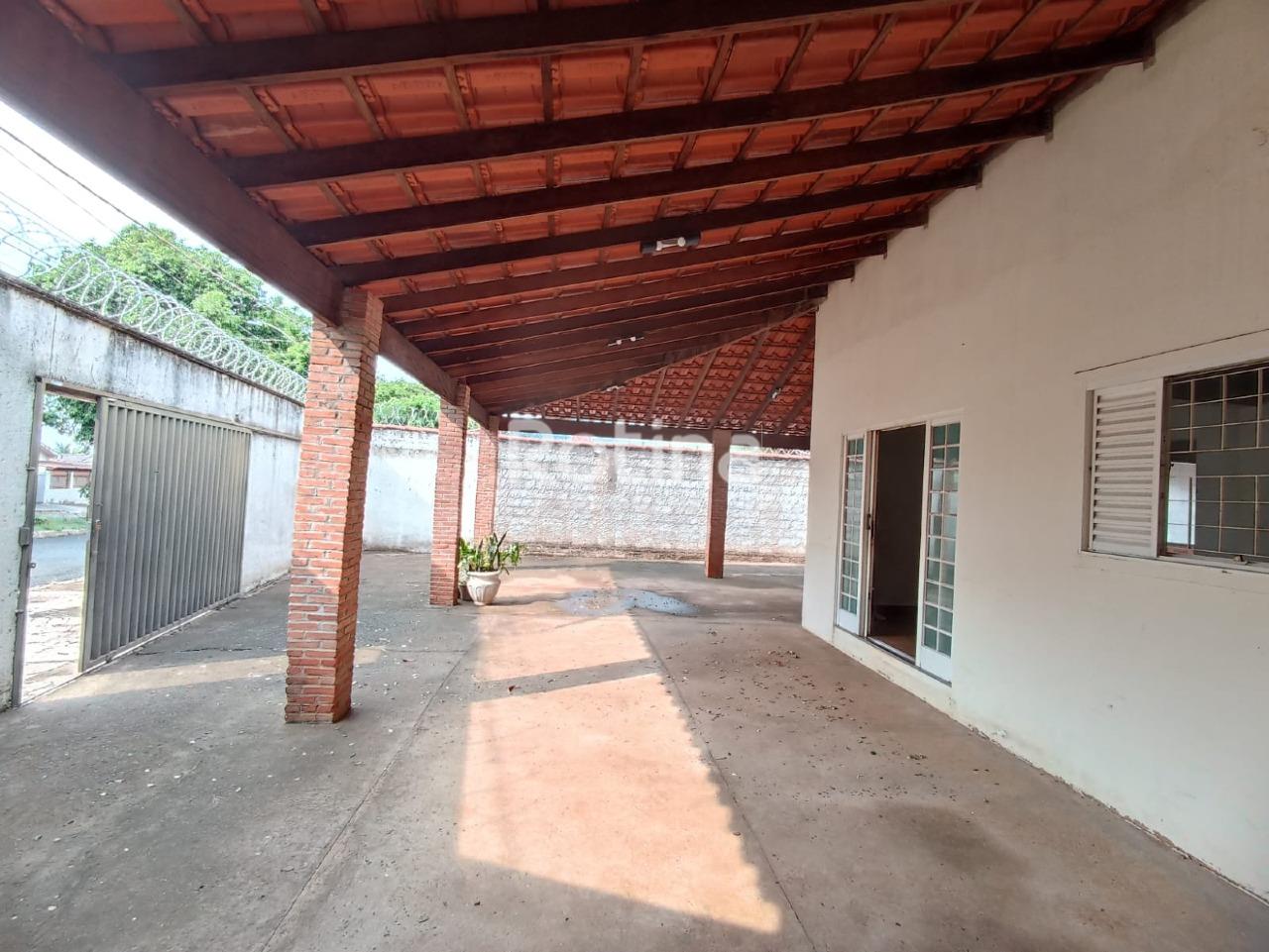 Casa à venda, 2 quartos em Uberlândia no bairro Presidente Roosevelt no valor de R$ 650.000,00 - Rotina Imobiliária: 