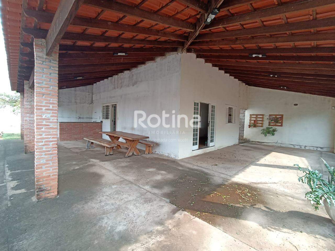 Casa à venda, 2 quartos em Uberlândia no bairro Presidente Roosevelt no valor de R$ 650.000,00 - Rotina Imobiliária: 