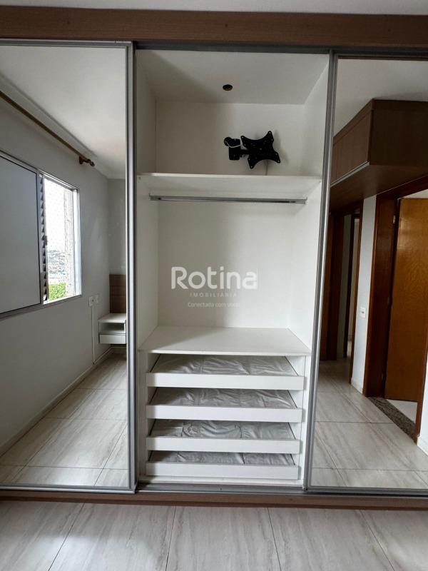 Apartamento à venda, 3 quartos em Uberlândia no bairro Osvaldo Rezende no valor de R$ 400.000,00 - Rotina Imobiliária: 