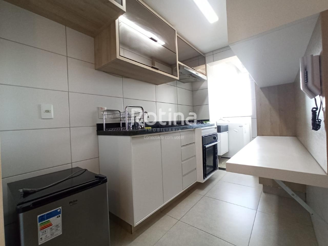 Apartamento para alugar, 2 quartos em Uberlândia no bairro Aclimação no valor de R$ 2.200,00 - Rotina Imobiliária: 