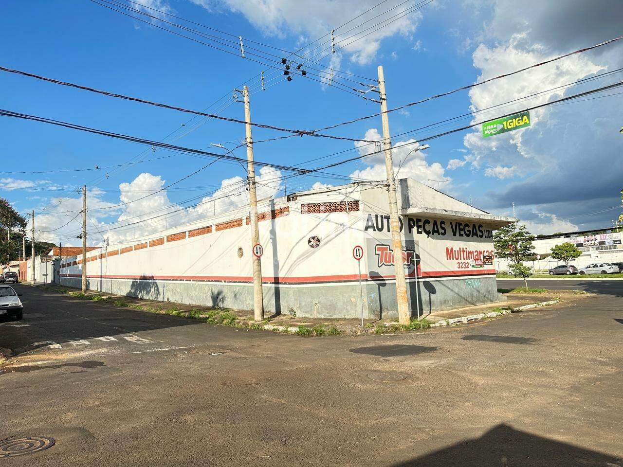 Área à venda, em Uberlândia no bairro Brasil no valor de R$ 4.500.000,00 - Rotina Imobiliária: 