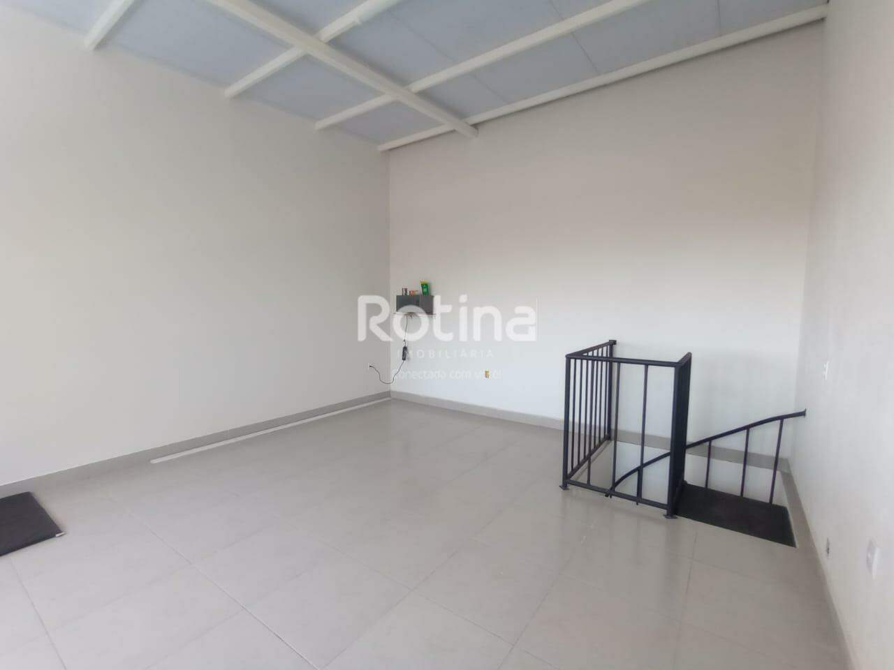 Casa Comercial à venda, 3 quartos em Uberlândia no bairro Planalto no valor de R$ 1.600.000,00 - Rotina Imobiliária: 