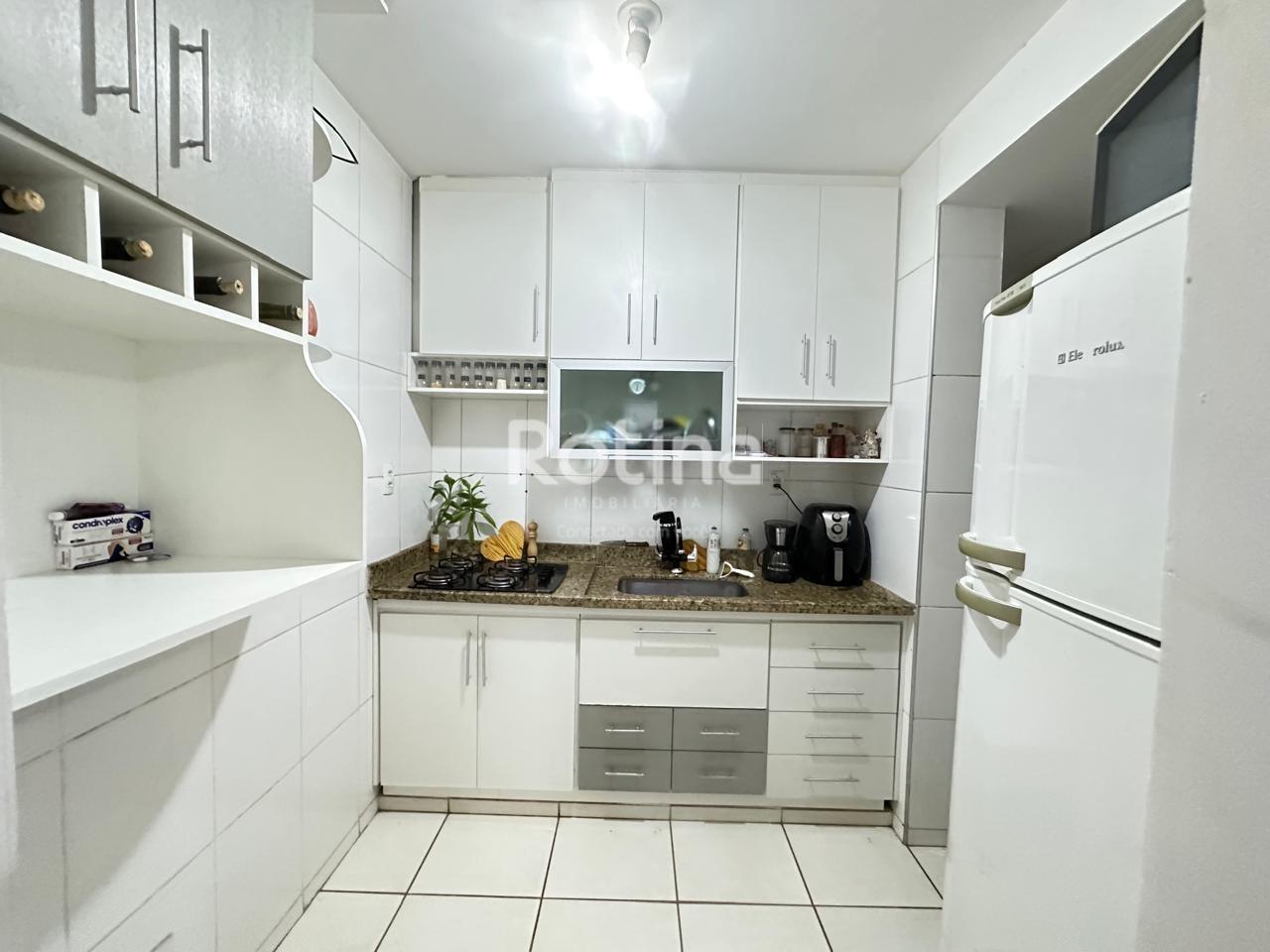 Apartamento à venda, 2 quartos em Uberlândia no bairro Chacaras Tubalina e Quartel no valor de R$ 215.000,00 - Rotina Imobiliária: 