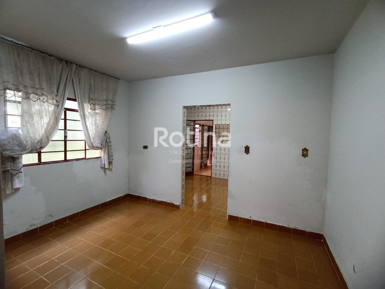 Casa à venda, 3 quartos em Uberlândia no bairro Brasil no valor de R$ 550.000,00 - Rotina Imobiliária: 