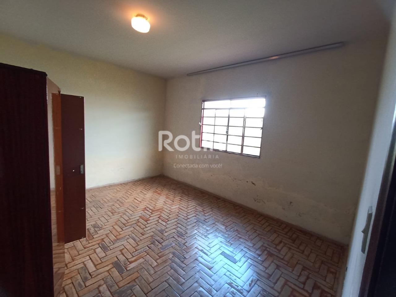 Casa à venda, 3 quartos em Uberlândia no bairro Brasil no valor de R$ 550.000,00 - Rotina Imobiliária: 