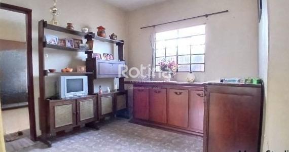 Casa à venda, 3 quartos em Uberlândia no bairro Osvaldo Rezende no valor de R$ 450.000,00 - Rotina Imobiliária: 