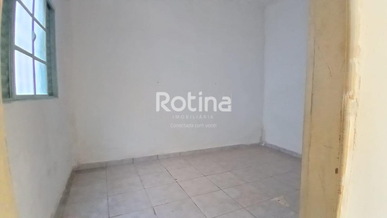 Prédio Inteiro à venda, em Uberlândia no bairro Santa Mônica no valor de R$ 750.000,00 - Rotina Imobiliária: 