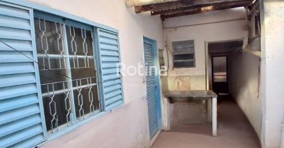 Prédio Inteiro à venda, em Uberlândia no bairro Santa Mônica no valor de R$ 750.000,00 - Rotina Imobiliária: 
