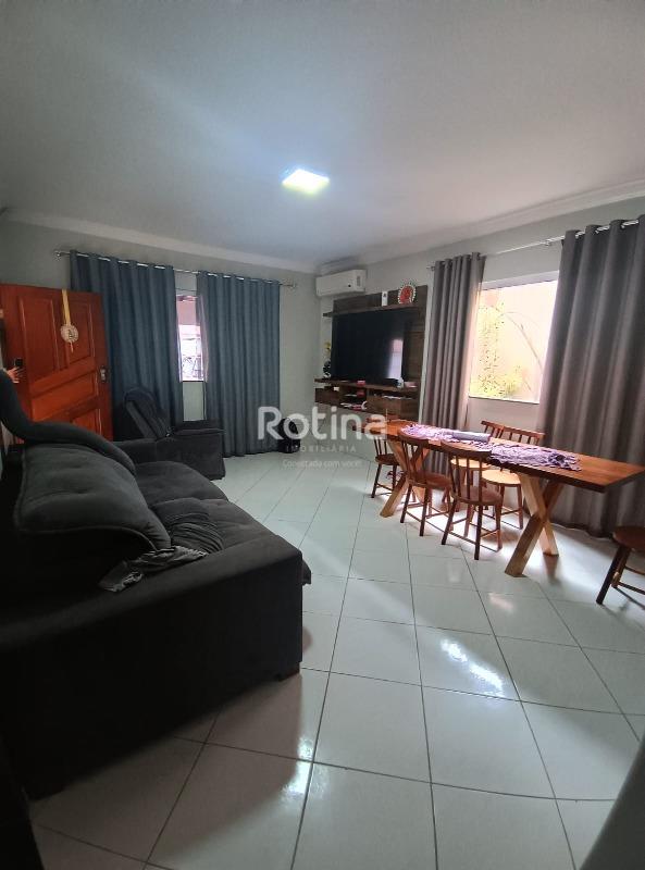 Casa à venda, 3 quartos em Uberlândia no bairro Santa Mônica no valor de R$ 890.000,00 - Rotina Imobiliária: 