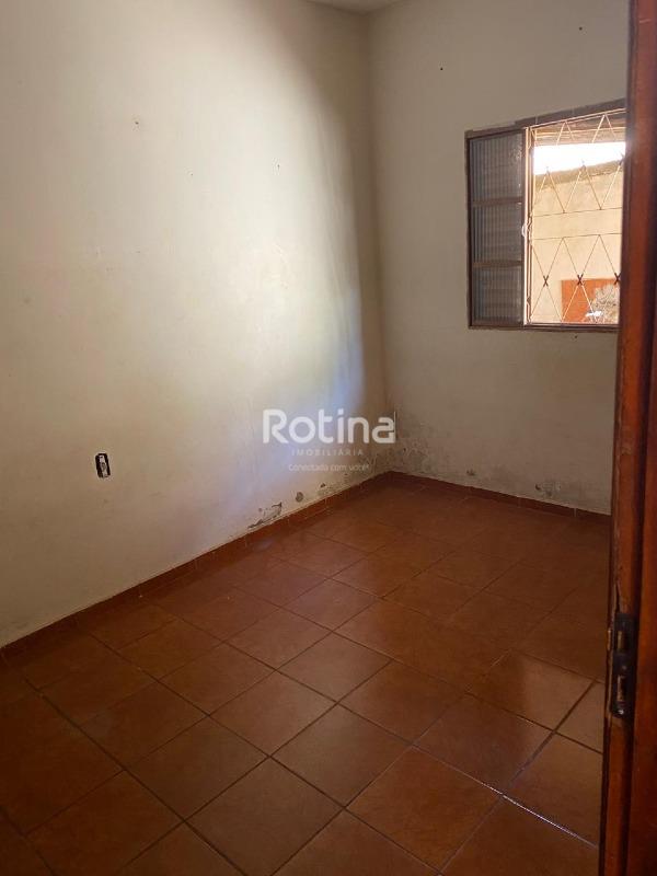 Casa à venda, 3 quartos em Uberlândia no bairro Laranjeiras no valor de R$ 320.000,00 - Rotina Imobiliária: 
