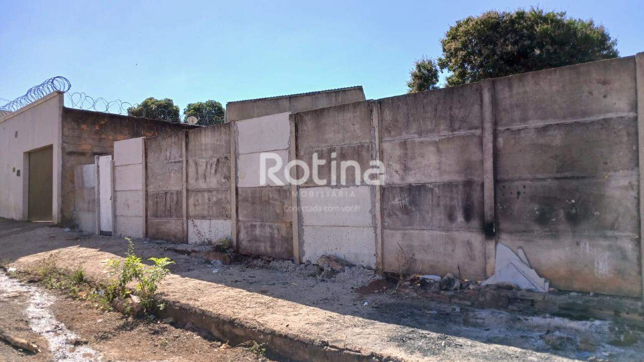 Terreno à venda, em Uberlândia no bairro Carajás no valor de R$ 120.000,00 - Rotina Imobiliária: 