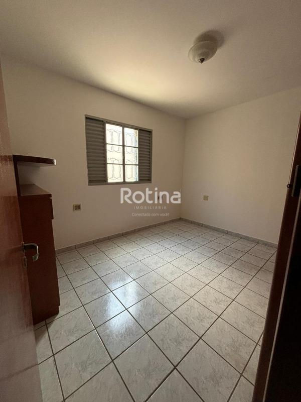 Casa à venda, 3 quartos em Uberlândia no bairro Cidade Jardim no valor de R$ 600.000,00 - Rotina Imobiliária: 