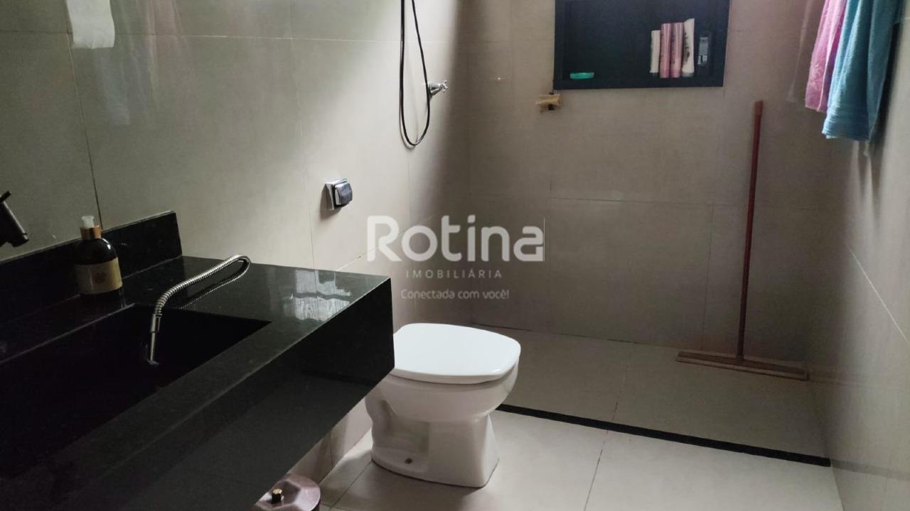 Casa para alugar, 2 quartos em Uberlândia no bairro Brasil no valor de R$ 3.700,00 - Rotina Imobiliária: 