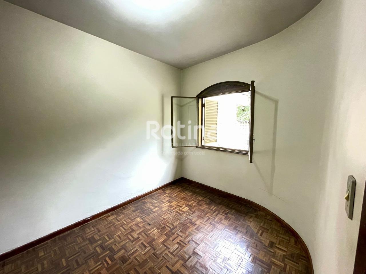 Casa à venda, 4 quartos em Uberlândia no bairro Osvaldo Rezende no valor de R$ 1.100.000,00 - Rotina Imobiliária: 