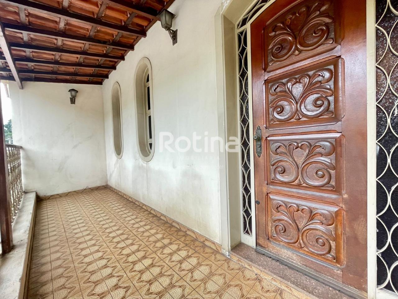 Casa à venda, 4 quartos em Uberlândia no bairro Osvaldo Rezende no valor de R$ 1.100.000,00 - Rotina Imobiliária: 