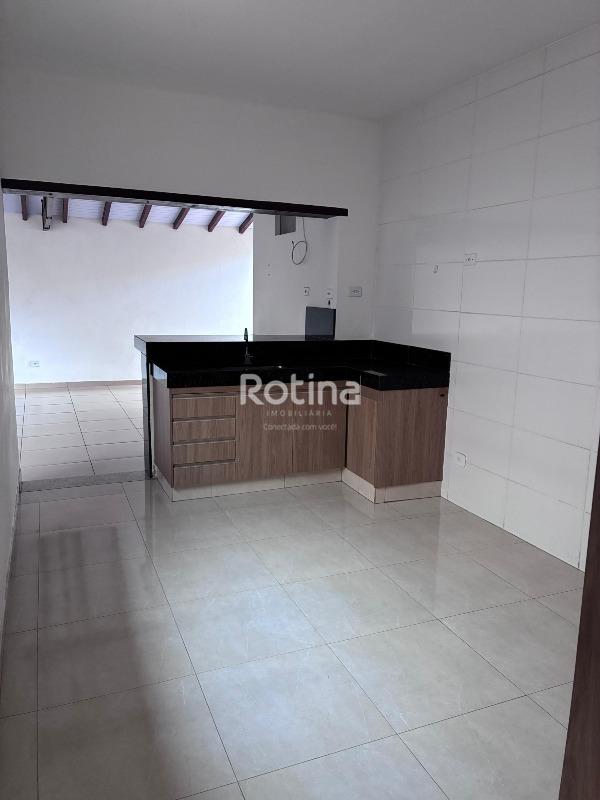 Casa à venda, 3 quartos em Uberlândia no bairro Lídice no valor de R$ 900.000,00 - Rotina Imobiliária: 